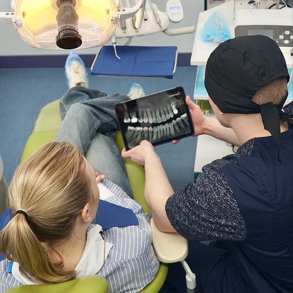 БЕСПЛАТНАЯ КОНСУЛЬТАЦИЯ у стоматолога-хирурга!